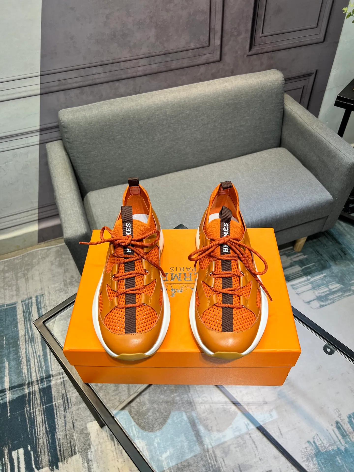 💰¥720 HERMES Men’s rest sneakers! -High-end quality original casual sports shoes -Upper: high nappa calfskin, forging technology, knitted fabric, shoe brand webbing, injection molded brand logo -Inner: foot pad; water-dyed cowhide -Outsole: ultra-light TPU·rubber; two-color molded outsole -Ultra-high quality control·fine workmanship: highlighted (high-end·luxury·grade) Size: 38-44 (45 46 customized)